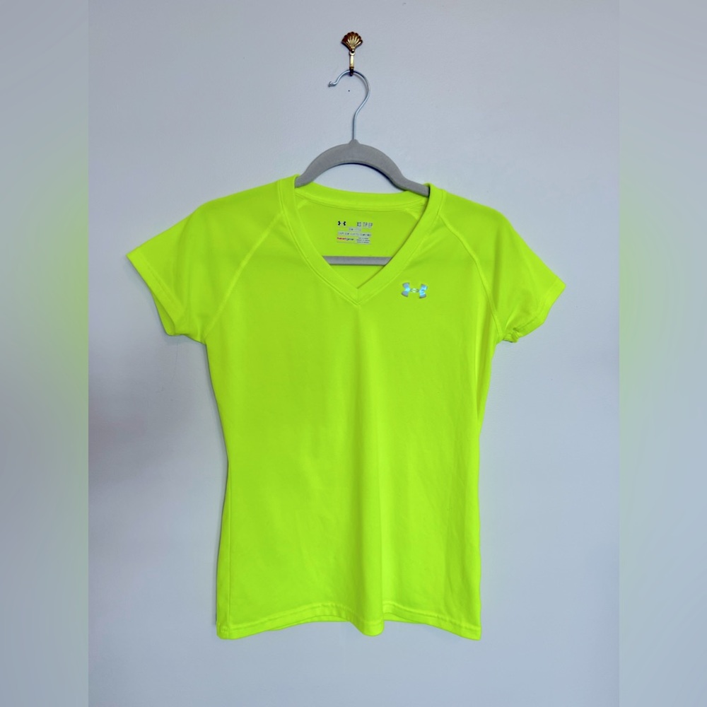 Under Armour Semi-fitted Workout V-neck